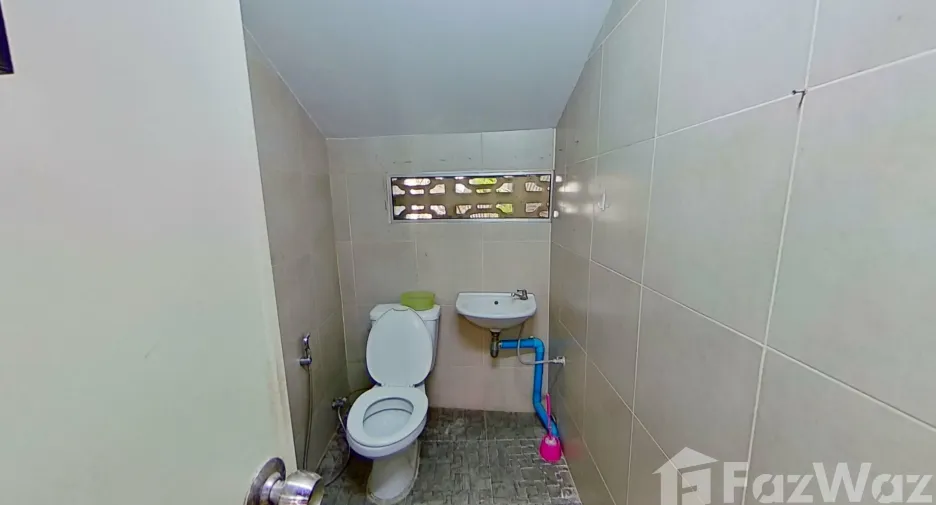 For sale 4 bedrooms townhouse in Mueang Chiang Mai, Chiang Mai