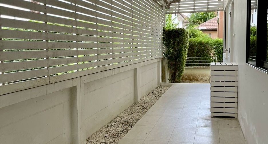 For sale 5 bedrooms house in Hang Dong, Chiang Mai