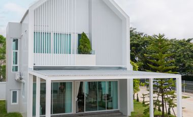 For sale 3 bedrooms house in Saraphi, Chiang Mai
