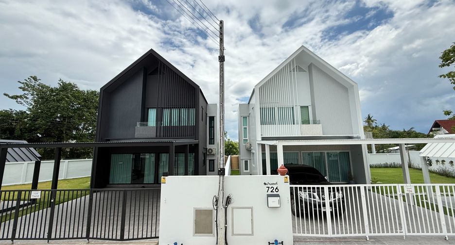 For sale 3 bedrooms house in Saraphi, Chiang Mai