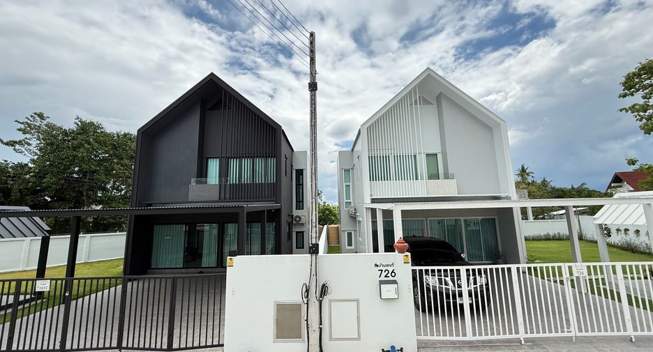 For sale 3 bedrooms house in Saraphi, Chiang Mai
