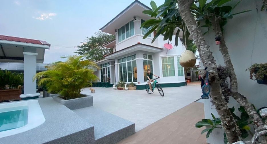 For rent 3 bedrooms house in San Sai, Chiang Mai
