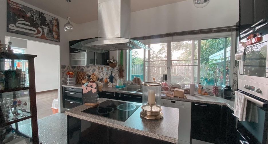 For rent 3 bedrooms house in San Sai, Chiang Mai