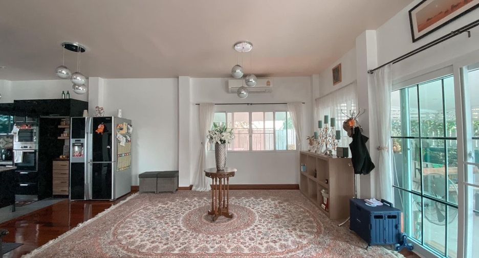 For rent 3 bedrooms house in San Sai, Chiang Mai