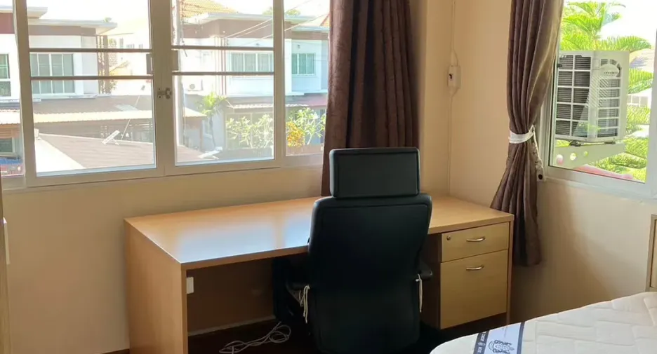For rent 3 bedrooms house in San Sai, Chiang Mai
