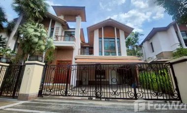 出售 和 出租 4 卧室 独立屋 在 Watthana, 曼谷