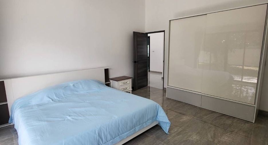 For sale 3 bedrooms house in Mueang Chiang Mai, Chiang Mai