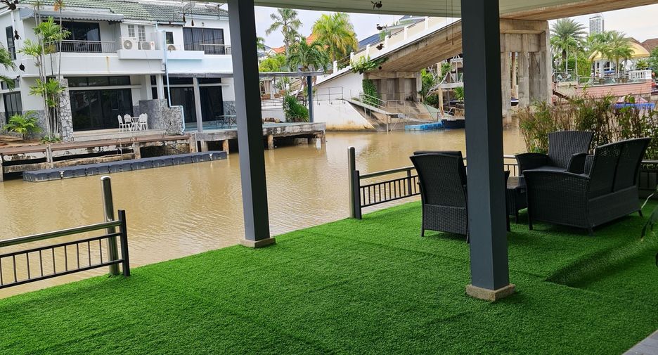 Haus zur Miete mit 4 Zimmer in Sattahip, Chonburi