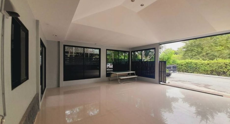 Haus zur Miete mit 4 Zimmer in Sattahip, Chonburi