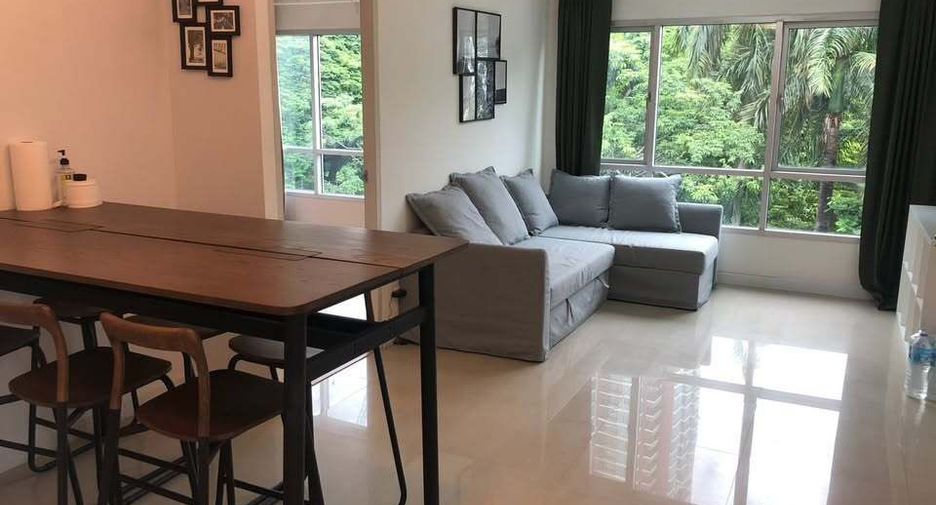 For sale 1 bed condo in Khlong Toei, Bangkok