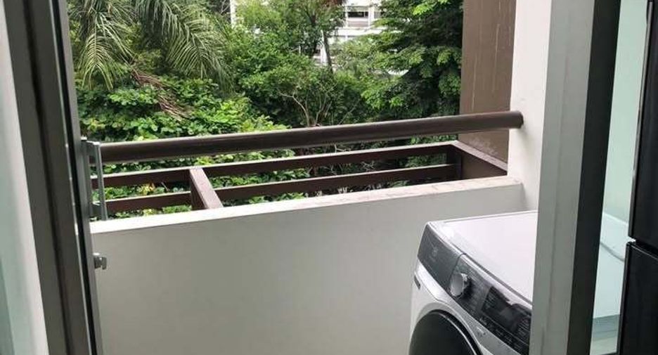 For sale 1 bed condo in Khlong Toei, Bangkok