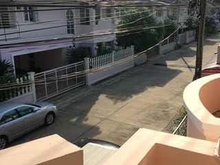 Продажа 3 спальни таунхаус в Саи Маи, Бангкок