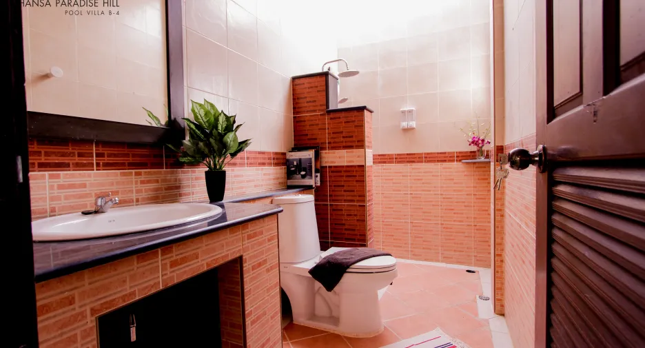 Casa en alquiler de 3 habitaciones en Bang Lamung, Chonburi