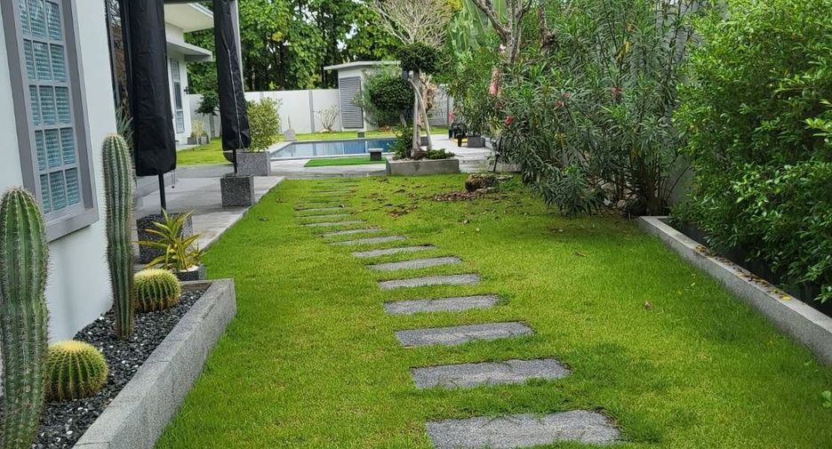 For sale 4 bedrooms villa in Doi Saket, Chiang Mai