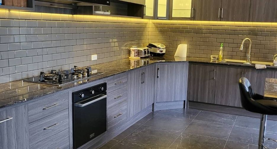 For sale 4 bedrooms villa in Doi Saket, Chiang Mai