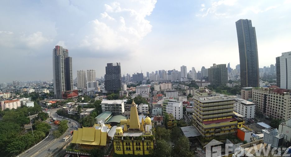 For sale studio condo in Watthana, Bangkok