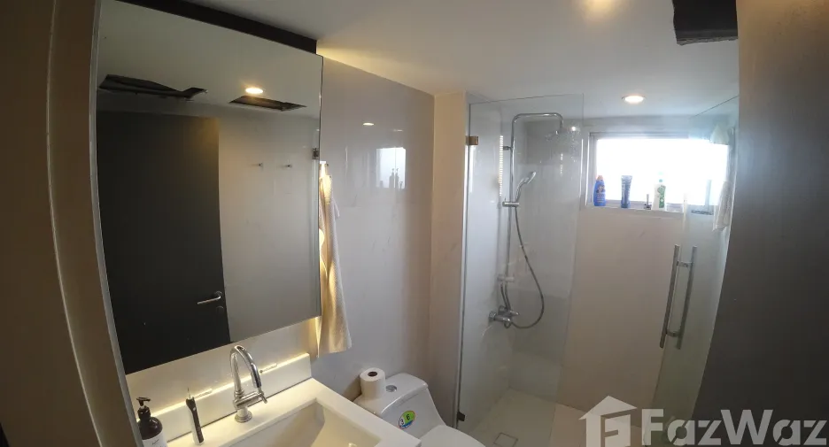For sale studio condo in Watthana, Bangkok