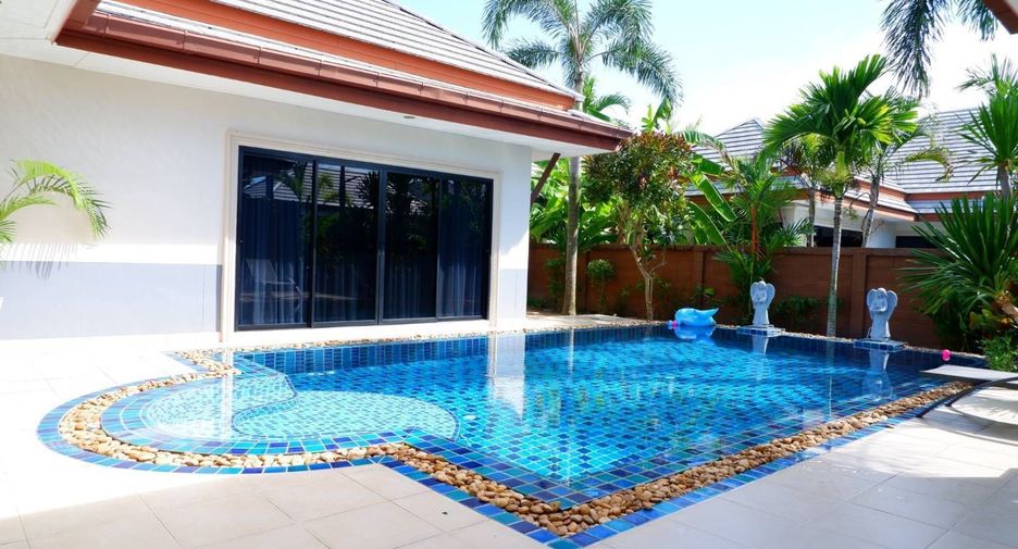 À louer 3 chambres villa à Bang Lamung, Chonburi