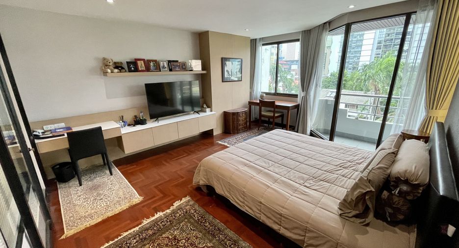 For sale 2 ベッドルーム condo in Khlong Toei, Bangkok