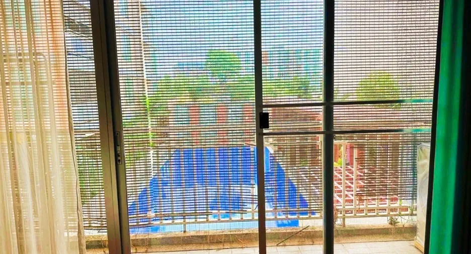 For sale 2 bedrooms condo in Phaya Thai, Bangkok