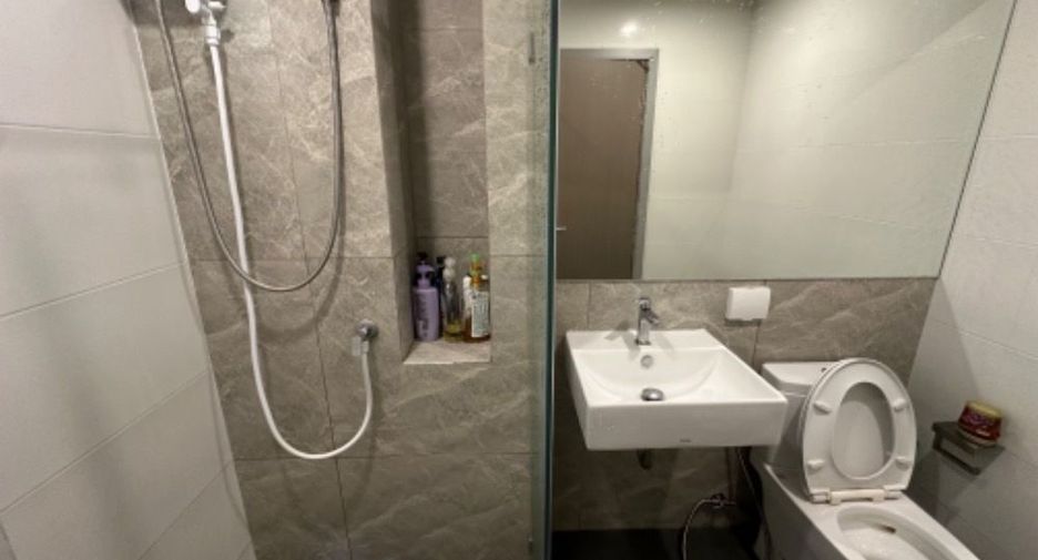 For sale 2 bedrooms condo in Bang Kapi, Bangkok