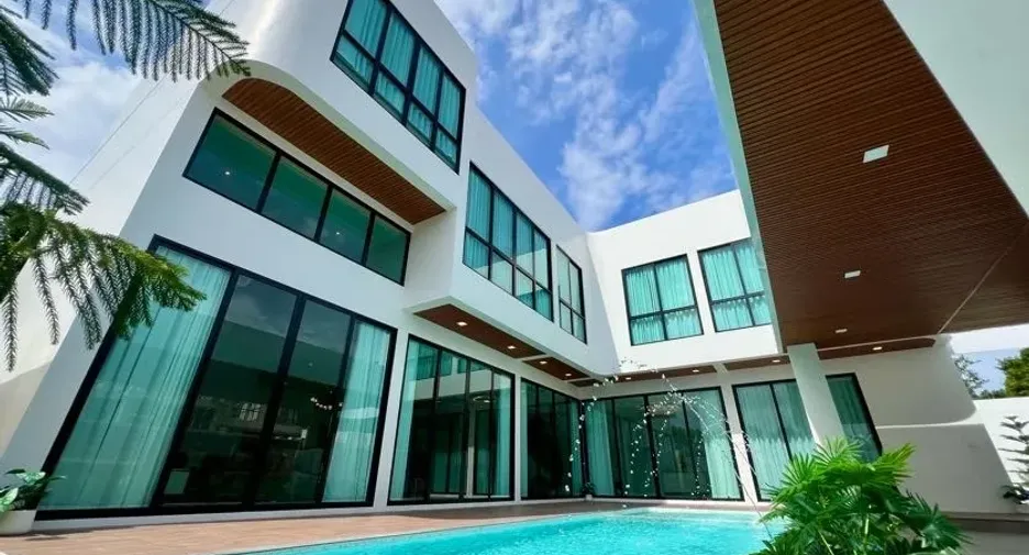Villa en venta y en alquiler de 6 habitaciones en Mueang Chiang Mai, Chiang Mai