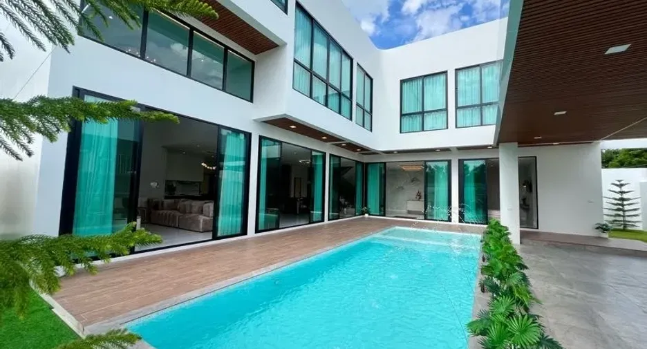 Villa en venta y en alquiler de 6 habitaciones en Mueang Chiang Mai, Chiang Mai
