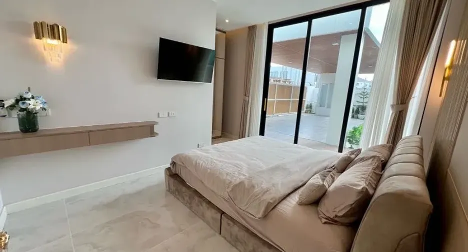 Villa en venta y en alquiler de 6 habitaciones en Mueang Chiang Mai, Chiang Mai