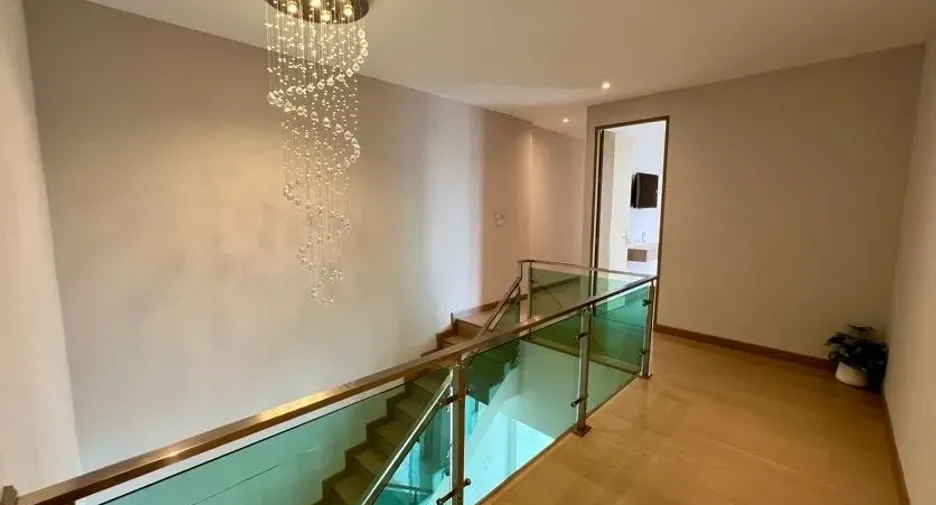 Villa en venta y en alquiler de 6 habitaciones en Mueang Chiang Mai, Chiang Mai