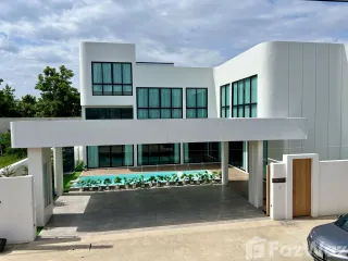 Villa en venta y en alquiler de 6 habitaciones en Mueang Chiang Mai, Chiang Mai