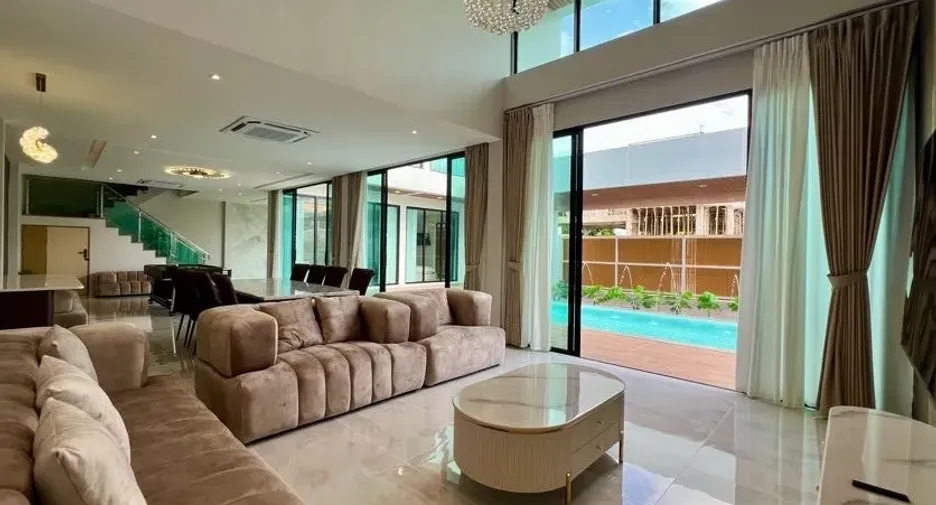 Villa en venta y en alquiler de 6 habitaciones en Mueang Chiang Mai, Chiang Mai