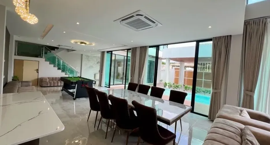 Villa en venta y en alquiler de 6 habitaciones en Mueang Chiang Mai, Chiang Mai