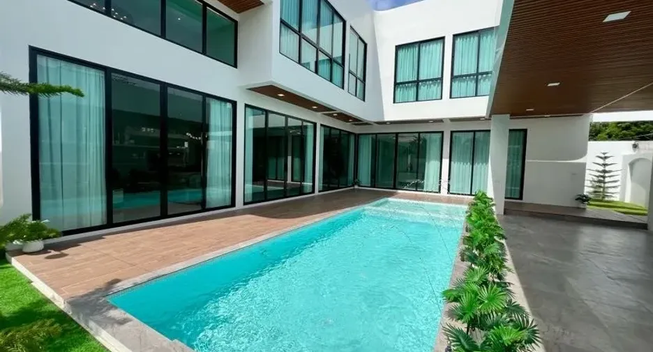 Villa en venta y en alquiler de 6 habitaciones en Mueang Chiang Mai, Chiang Mai