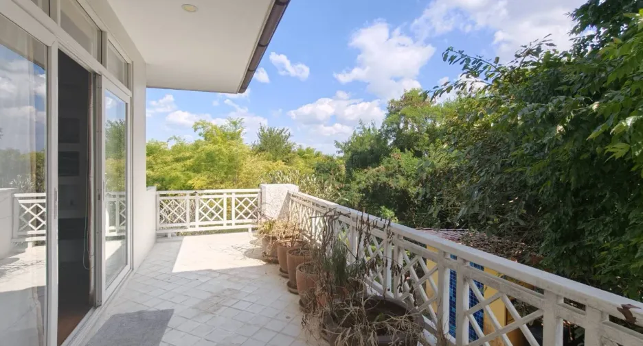 Villa en venta de 4 habitaciones en Hang Dong, Chiang Mai