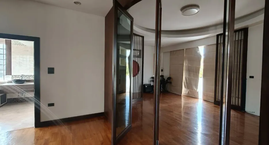 Villa en venta de 4 habitaciones en Hang Dong, Chiang Mai