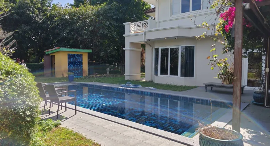 Villa en venta de 4 habitaciones en Hang Dong, Chiang Mai