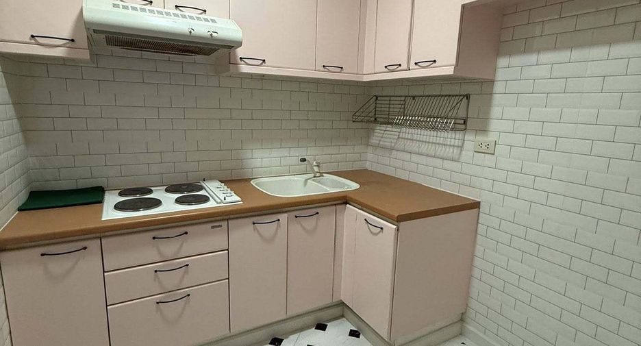 For sale 2 bedrooms condo in Pathum Wan, Bangkok