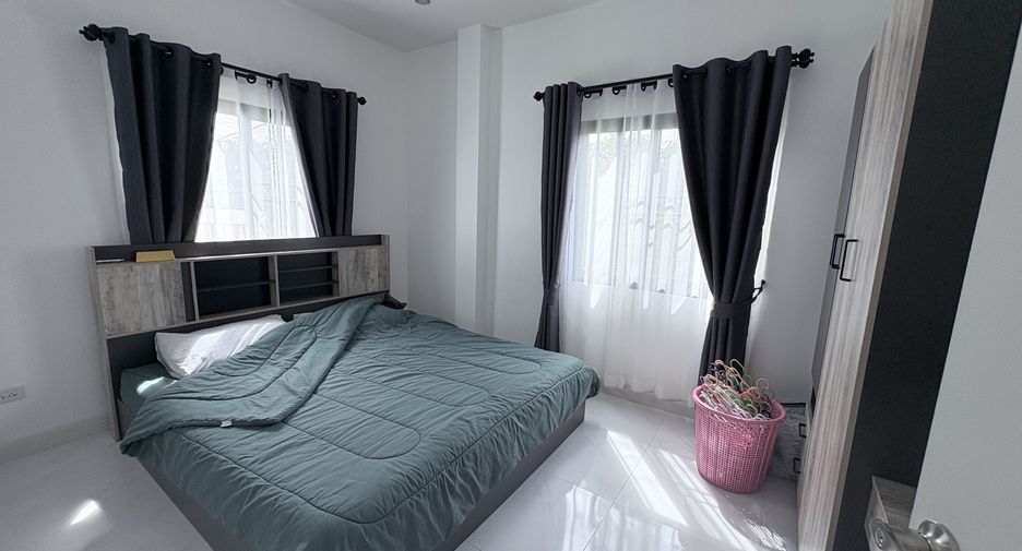 Casa en alquiler de 4 habitaciones en Hang Dong, Chiang Mai