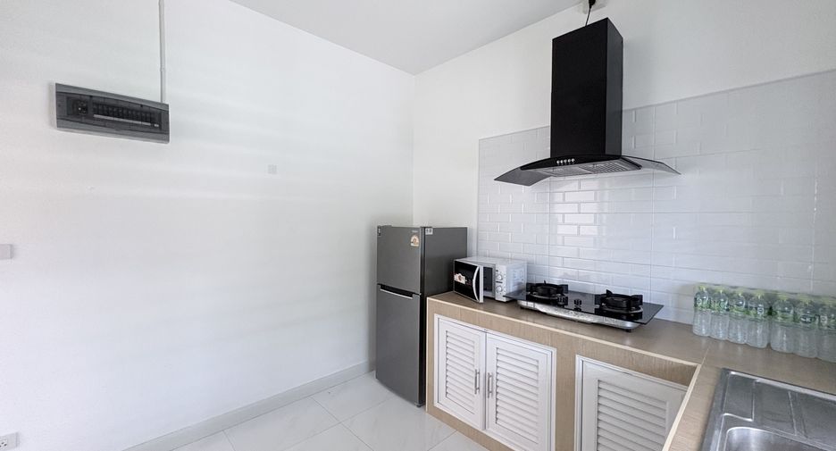 Casa en alquiler de 4 habitaciones en Hang Dong, Chiang Mai