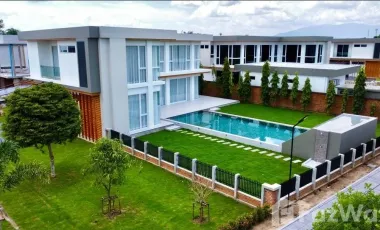 For rent 4 bedrooms house in San Kamphaeng, Chiang Mai