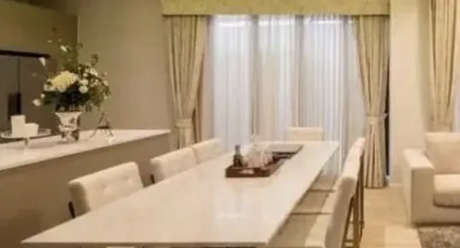 For sale 4 bedrooms house in Watthana, Bangkok