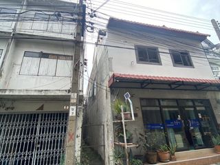 Apartamento en venta de 14 habitaciones en Bang Na, Bangkok
