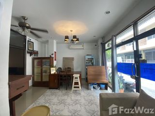 Apartamento en venta de 14 habitaciones en Bang Na, Bangkok