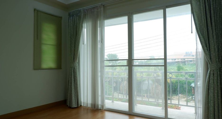 For sale 4 bedrooms house in San Sai, Chiang Mai