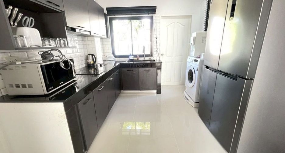 Villa en alquiler de 3 habitaciones en San Sai, Chiang Mai