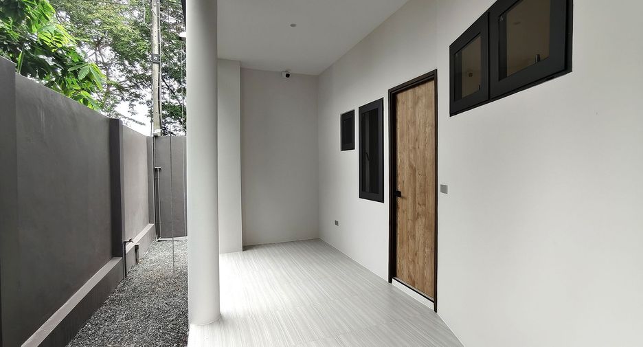 For sale 4 bedrooms villa in Doi Saket, Chiang Mai