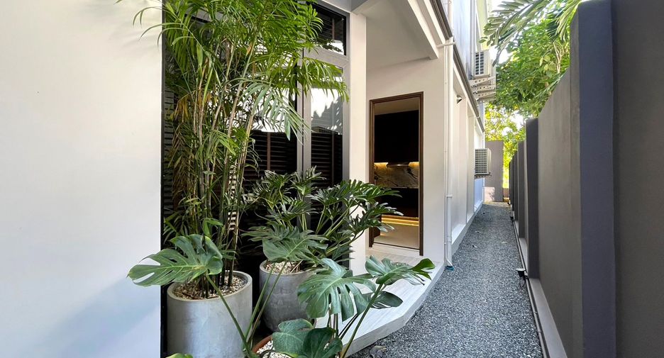 For sale 4 bedrooms villa in Doi Saket, Chiang Mai