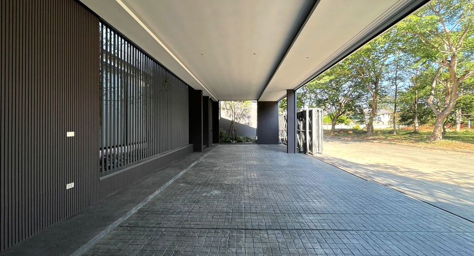 For sale 4 bedrooms villa in Doi Saket, Chiang Mai