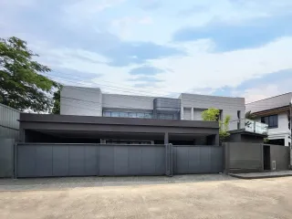 出售 4 卧室 别墅 在 Doi Saket, Chiang Mai