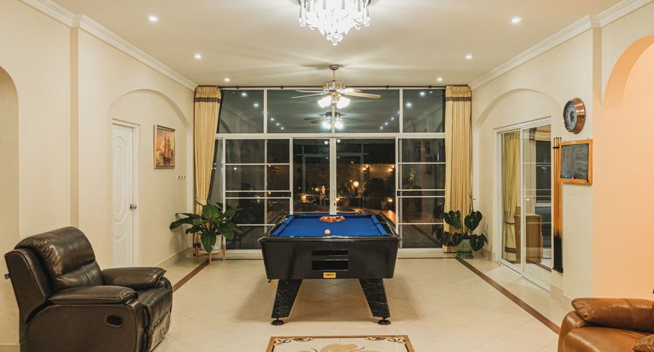Villa zum Kauf und zur Miete mit 7 Zimmer in Hang Dong, Chiang Mai